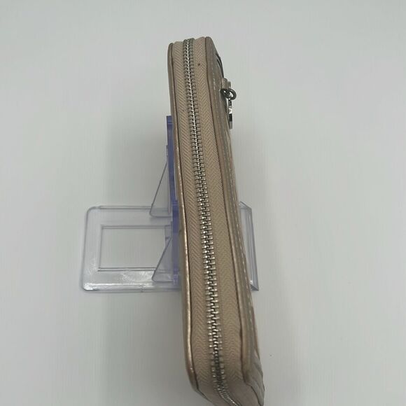 COACH TAN AND METALLIC HEART CHARM MONOGRAM ZIPPY WALLET - Picture 4 of 11